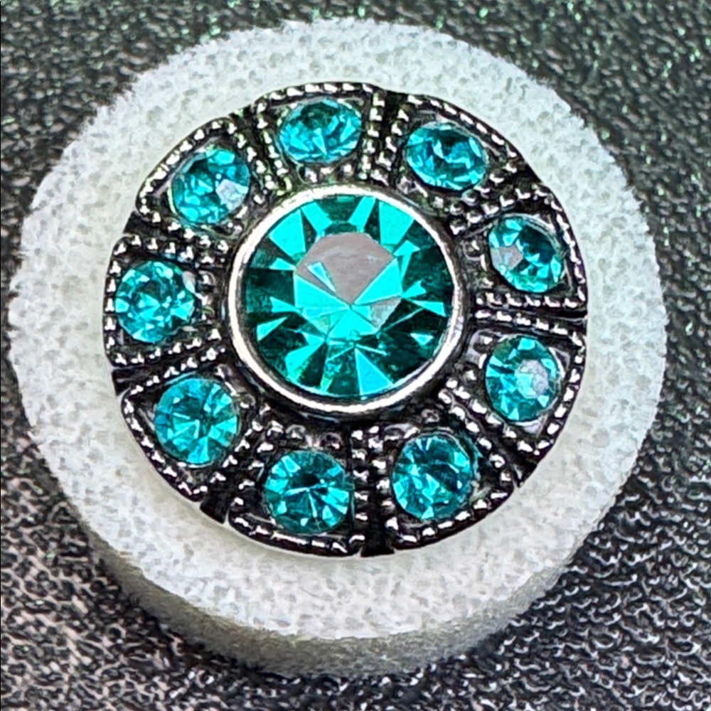 Ginger Snaps 20mm “GLAM March”